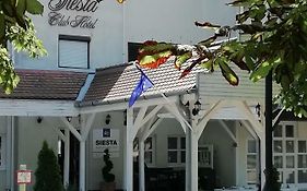 Siesta Club Apartman Harkany